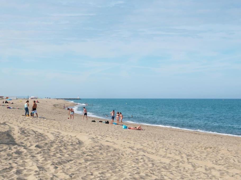 T3 - Parking - Plage / 6 Personnes Le Barcarès Exterior foto